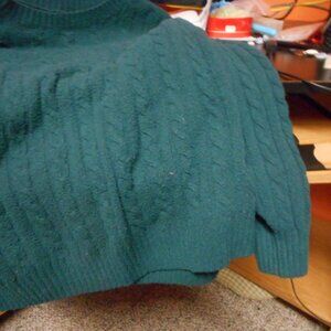 HOLLISTER, women's crew neck sweater, size - S. color-  green